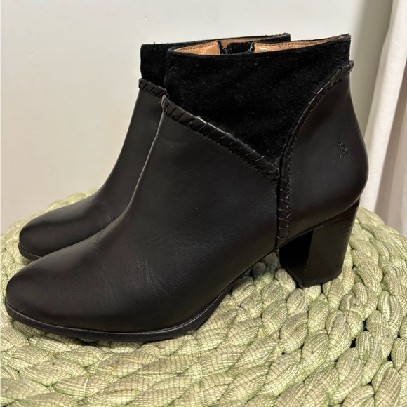 Jack Rogers Chandler Black Leather/Suede Boho Heel Ankle Booties - Picture 2 of 9